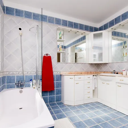 Isla Wonderful 3 Bedroom Private Heated Pool Villa *